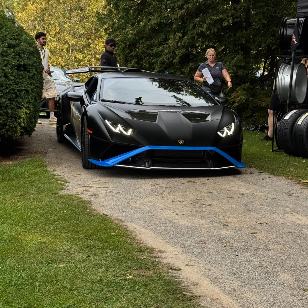 Huracan STO